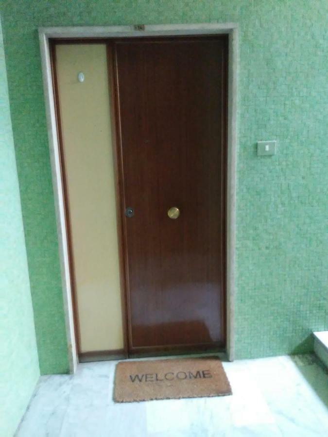 B&B Rosy Naples Luaran gambar